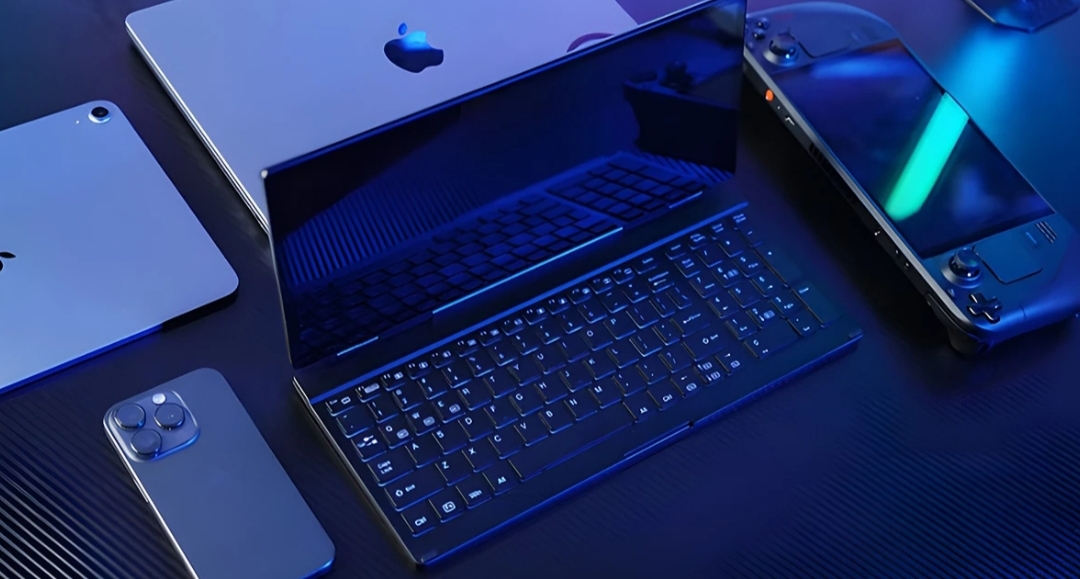 Cover image for KeyGo: UltraSlim folding keyboard with Smart Touch Screen